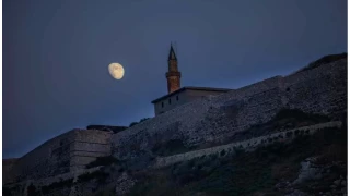 Van Süleyman Han Camii