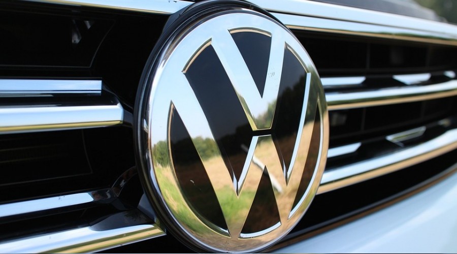 Volkswagen bir kez daha erteledi