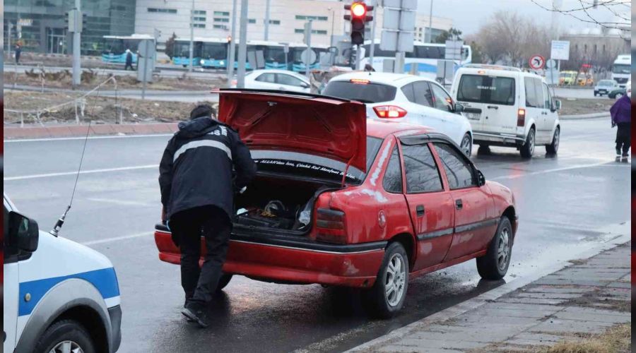 Yaralı şahıs hastaneye giderken yakıtı bitti