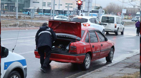 Yaralı şahıs hastaneye giderken yakıtı bitti