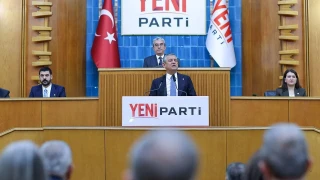 YENİ Parti Genel Başkan Yardımcısı Özgür Ceylan, 20 gün içinde toplam 411 milyon 921 bin 755 lira bağış ve aidat geliri elde edildiğini açıkladı