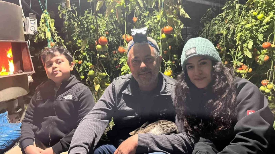 Yeni y�la 'don' n�betiyle girdiler