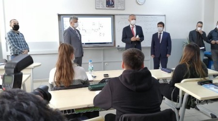 YKS'ye hazırlanan öğrencilere dijital dershane desteği