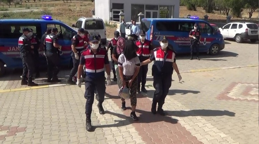 Yol kenarındaki tuzağı JASAT timleri bozdu