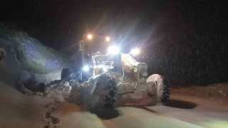 Yksekova'da ekipler seferber oldu: Yollar kapanan kylerdeki 8 hastay kurtard