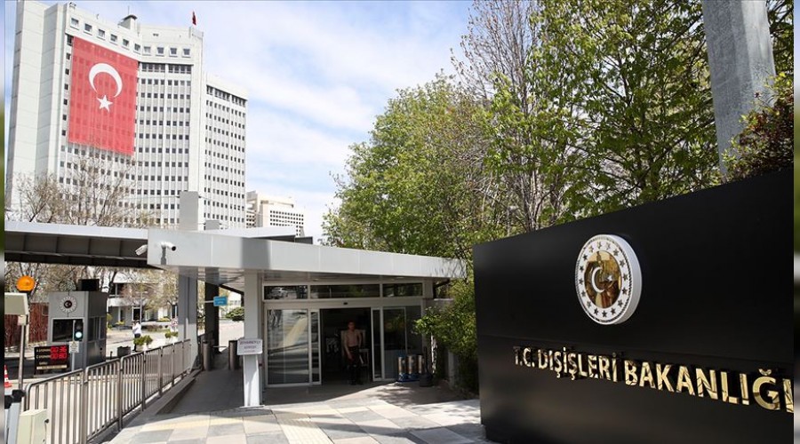 "Yunanistan AB'nin şımarık , Rumlar ise haylaz çocuğu!"