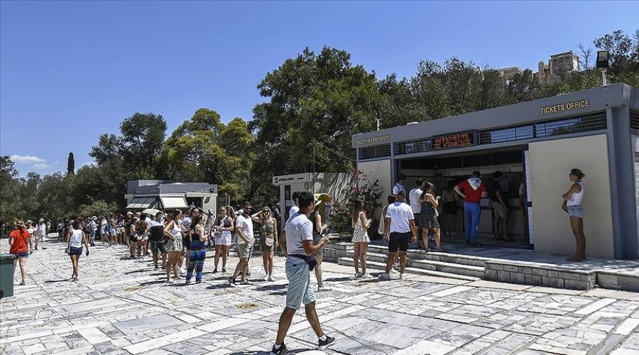 Yunanistan'da PCR testi ücretli oldu
