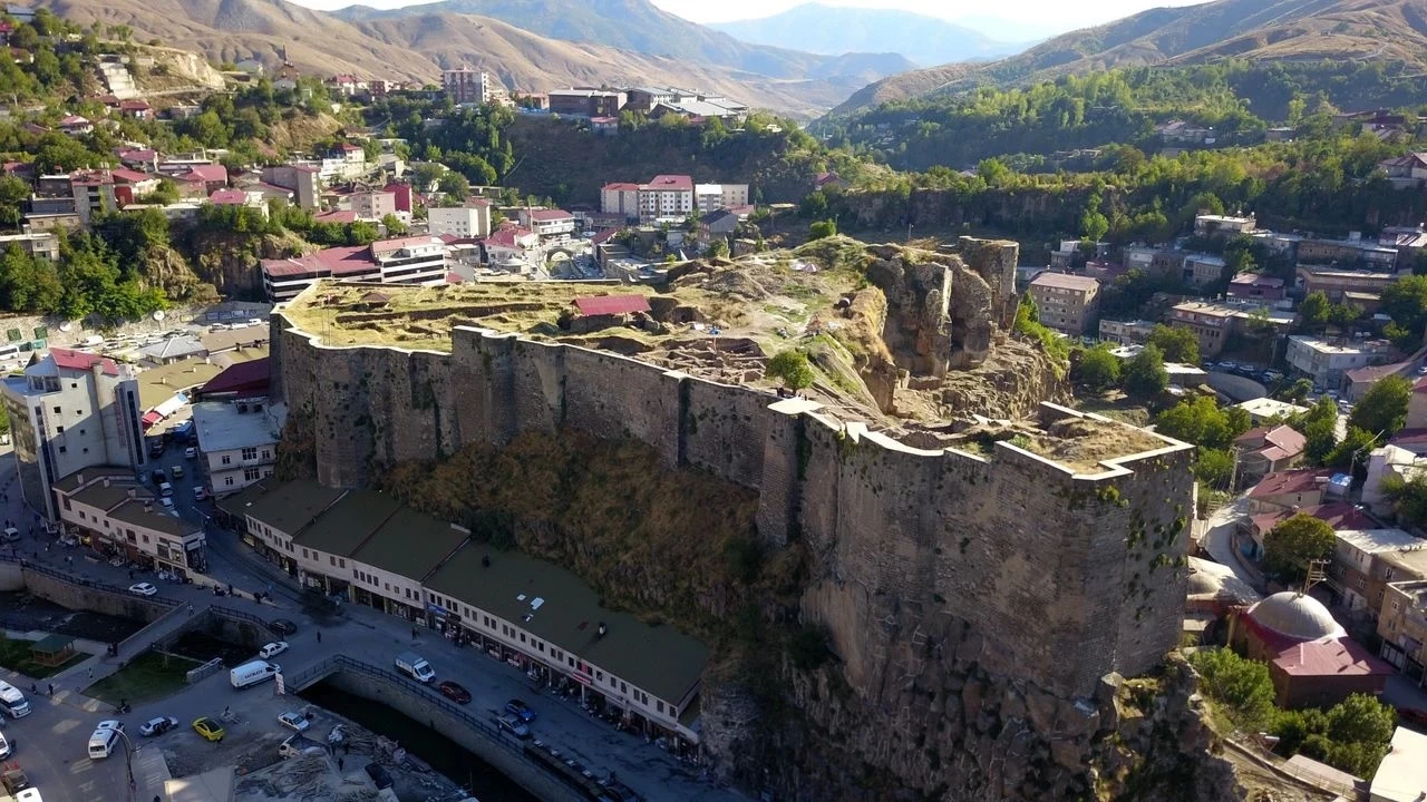 Zamanın tanığı: Bitlis Kalesi'nin gizemli tarihi