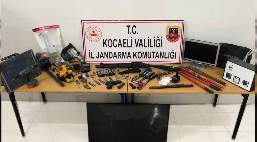 Zehir tacirleri yakalandı