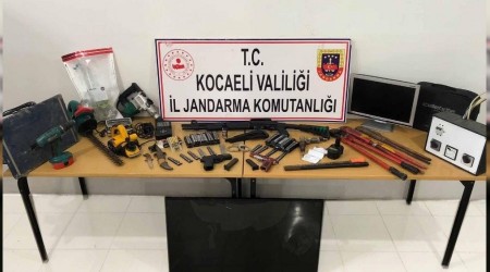 Zehir tacirleri yakalandı