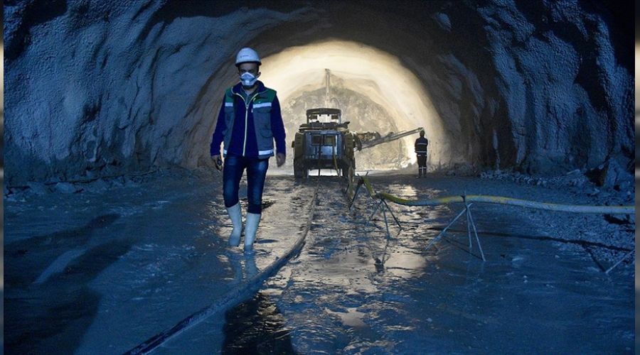 Zigana Tüneli'nde ışığa az kaldı