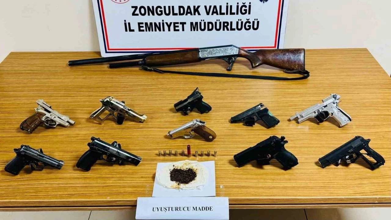 Zonguldak'ta adeta cephanelik bulundu
