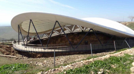 12 bin yllk Gbeklitepe iki depremde de hasar grmedi