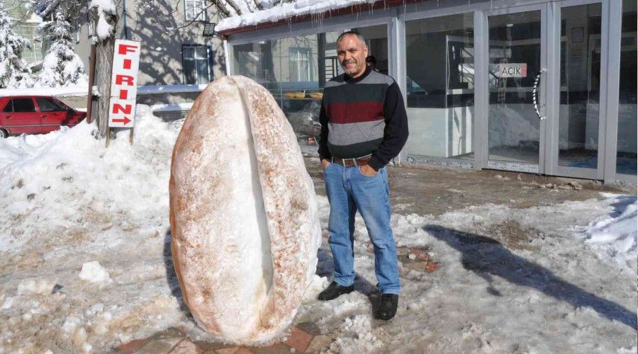 30 y�ll�k f�r�nc� kardan ta� f�r�n ekme�i yapt�