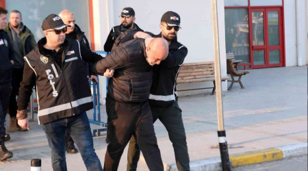 4 cinayete karışan çete lideri Adana'ya getirildi