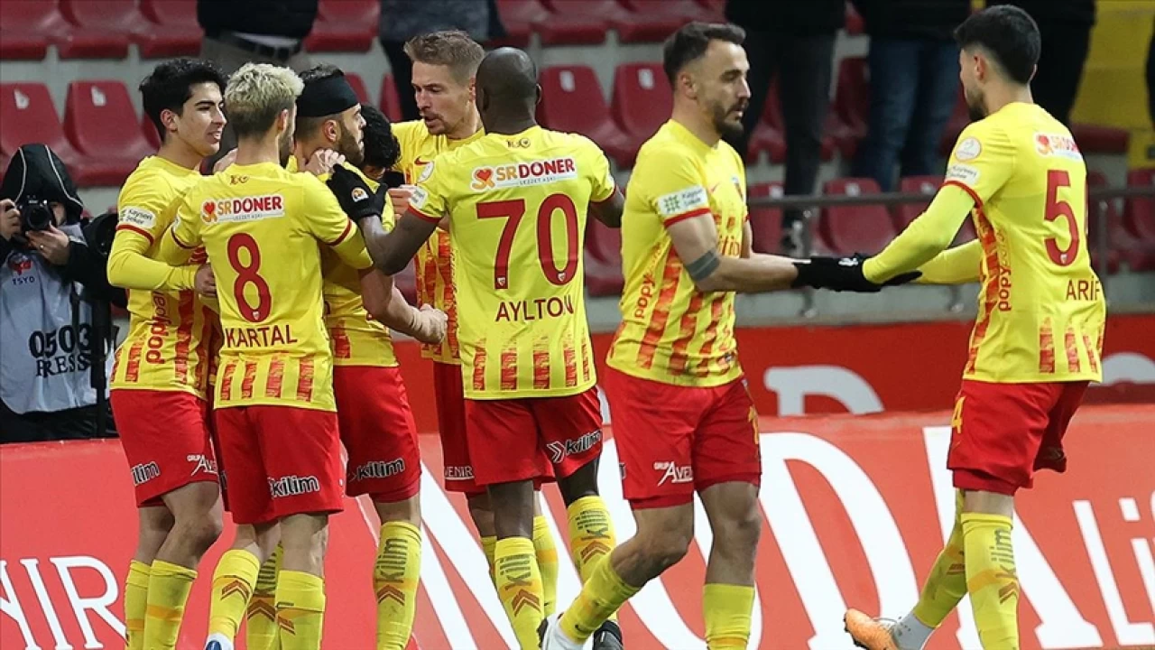 7 maç sonra ilk puanı hanesine yazdırdı
