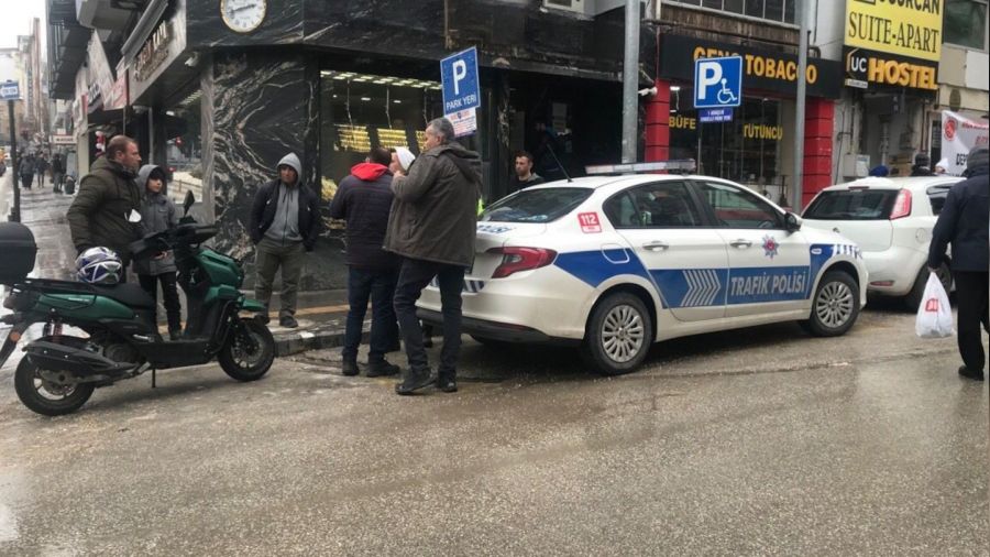 85 ya��ndaki yayaya geri geri gelen otomobil �arpt�