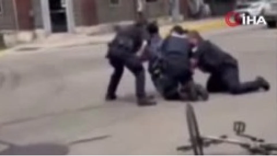 ABD polisi ��pheliyi ba��ndan vurarak �ld�rd�