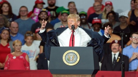 ABD Temsilciler Meclisi, Irkçı Trump'ı kınadı