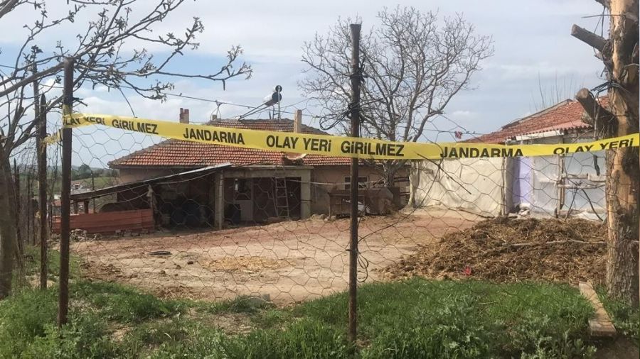 Aile katliam davasnda tutuklu sanna 4 kez arlatrlm mebbet hapis talebi