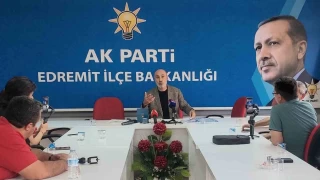 AK Parti İlçe Başkanı Tuna: Basından değil, konserler ve fuarlardan tasarruf edin