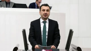 "AKP iktidar�, gen�leri yuva kuramaz hale getirdi"