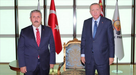 ‘AKP’ye oy istemeyeceğim ve vermeyeceğim’ diyerek istifa etti