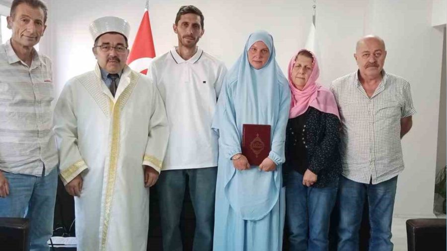 Alman kad�n M�sl�man oldu