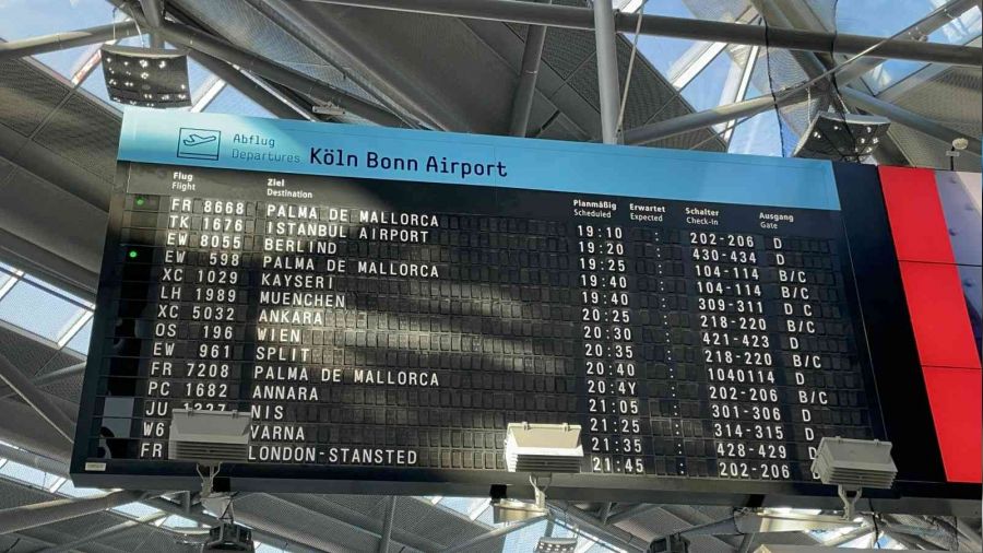 Almanya'da havaalanlarında kriz devam ediyor