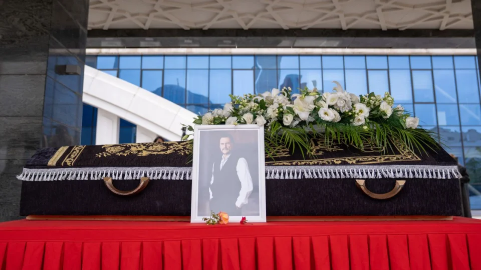  Alpay son yolculu�una u�urland�