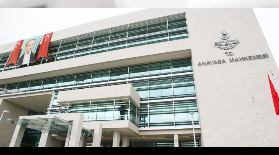 Anayasa Mahkemesi'nden 'askerlikte yaş' kararı