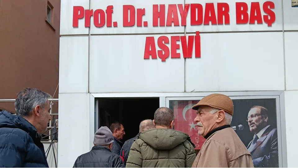 Ankara�da g�n�l sofras�: BTP�den Prof. Dr. Haydar Ba� an�s�na ikram