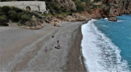 Antalya'da deniz ve hava sıcaklığı eşitlendi