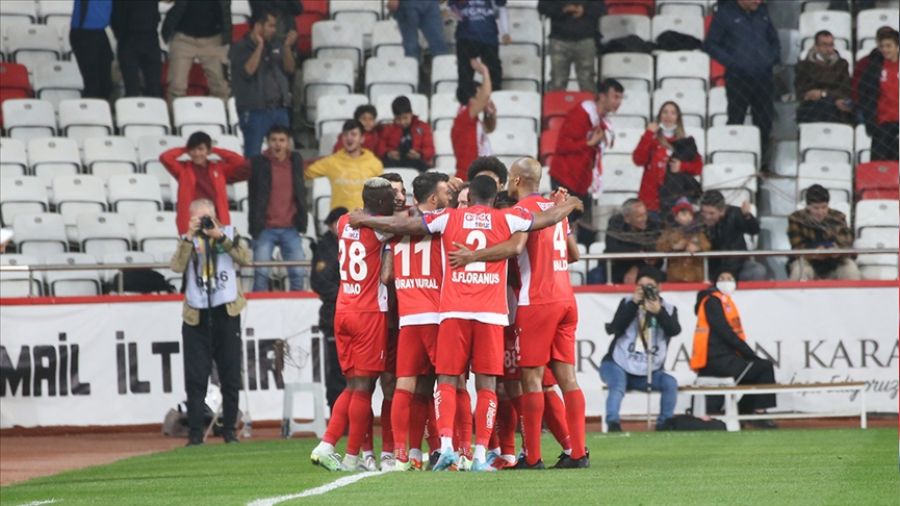 Antalyaspor Trabzon'a iddial gidiyor