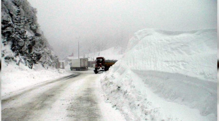 Artvin'de eğitime kar engeli