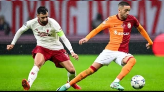 Aslan'dan muhteşem geri dönüş
