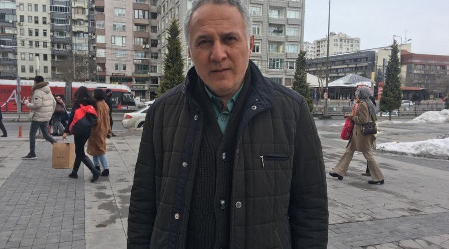 AVM'nin yürüyen merdiveninde annesinin kucağından düşen 3 aylık bebek hayatını kaybetti