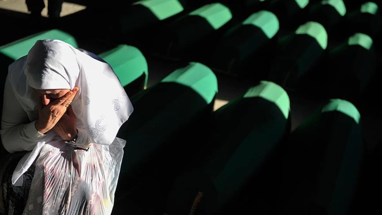 Avrupa Birliğinden Srebrenitsa Soykırımı itirafı