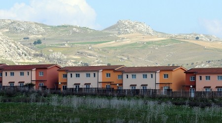 Avrupa'nın en büyük göçmen merkezi kapanıyor