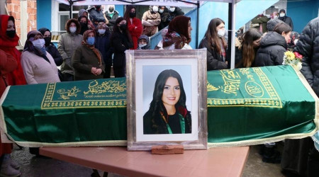 Avukat Dilara son yolculuğuna uğurlandı