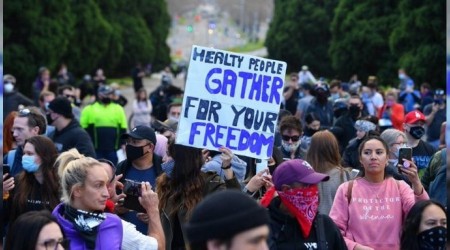 Avustralya'da kısıtlamalar protesto edildi
