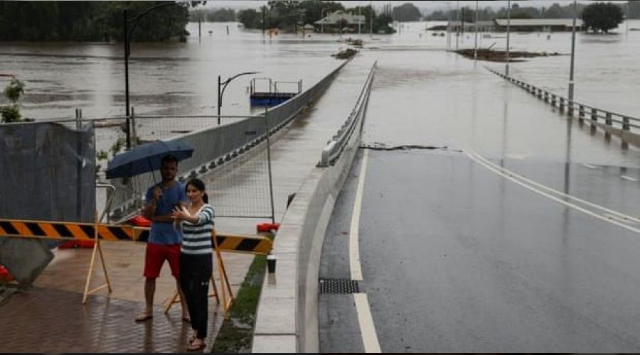 Avustralya'y� sel ald�