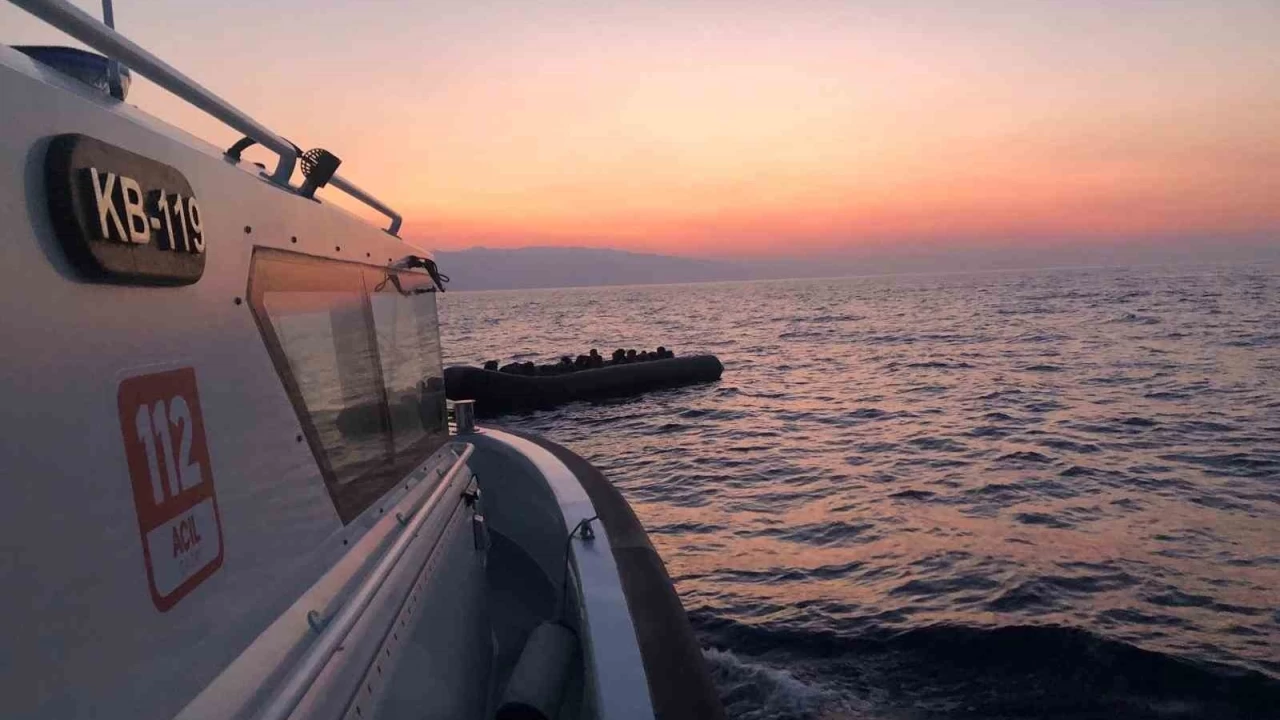 Ayvacık açıklarında 34 kaçak göçmen yakalandı