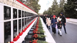 Azerbaycan'da 'Kanlı Ocak' şehitleri anıldı