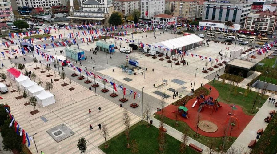 Bağcılar, meydanına kavuştu