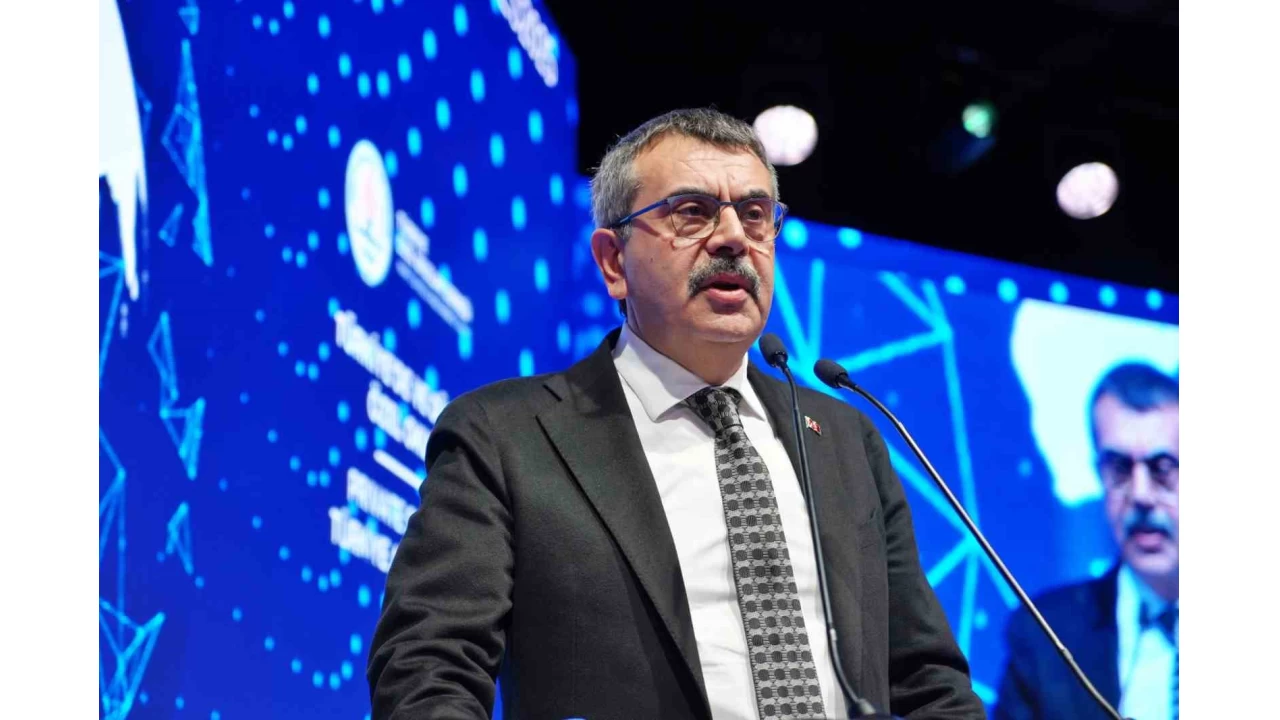 Bakan Tekin'den özel okullara fahiş fiyat uyarısı: "Kapatmaya kadar gider, çekinmeyiz"