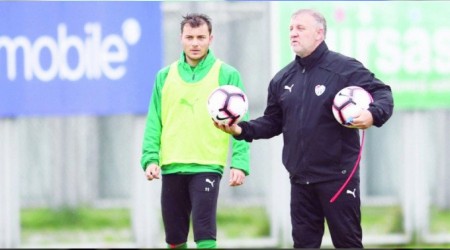 Bakkal, Bursa ile ilk sınavında