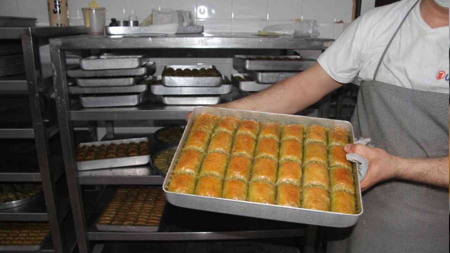 Baklavacıların Ramazan mesaisi sürüyor