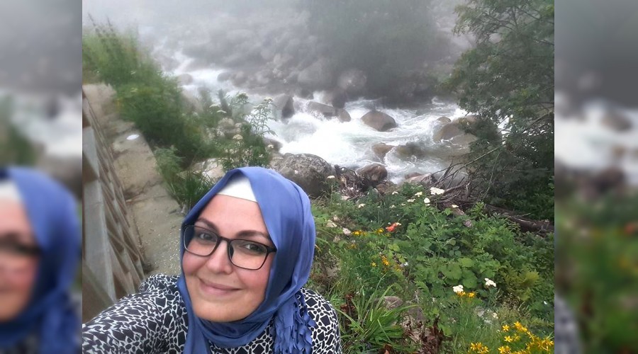 Balkondan d��en kad�n hayat�n� kaybetti