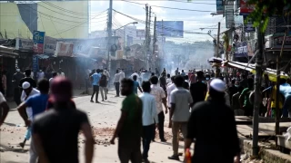 Bangladeş'te ordudan olağanüstü toplantı